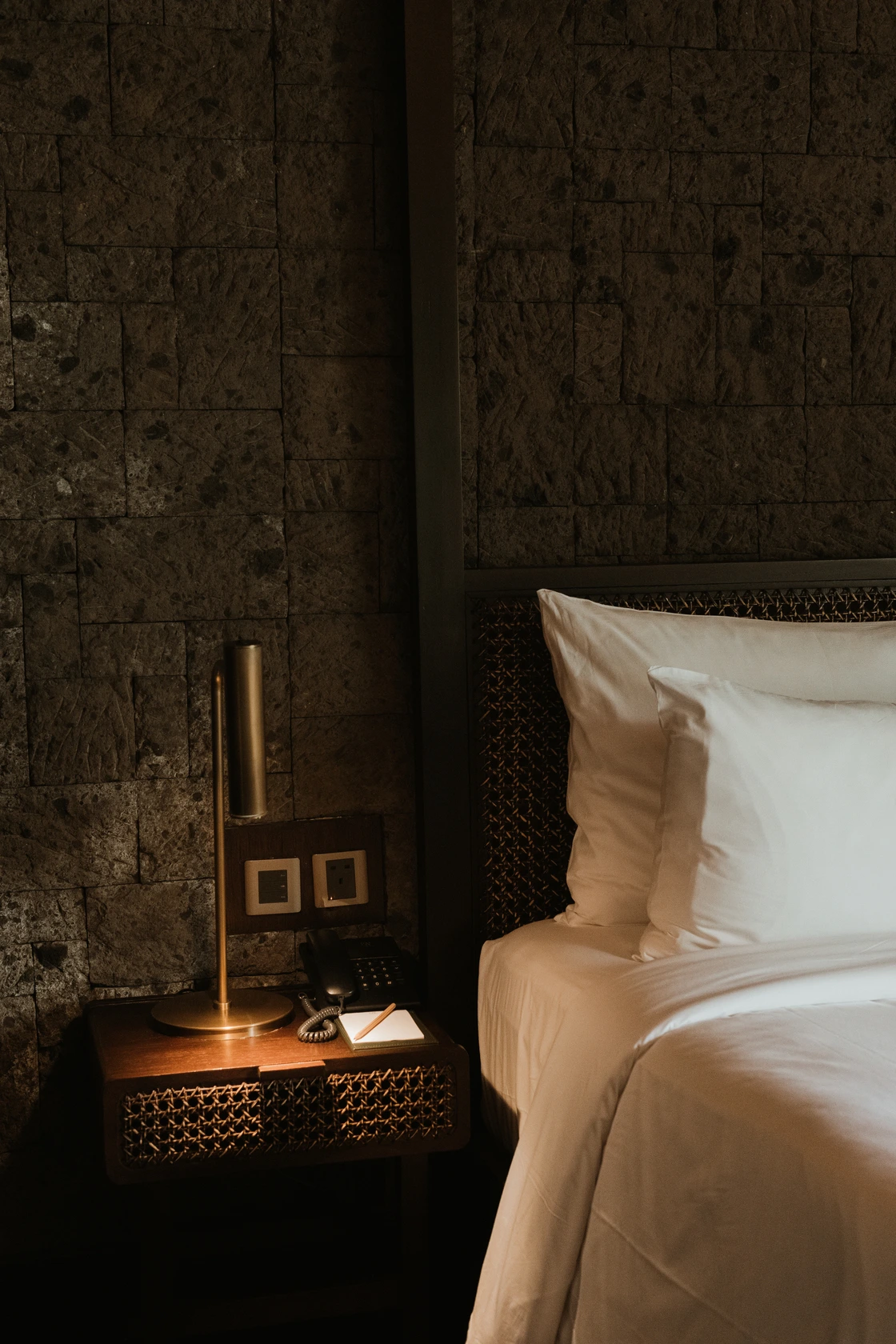 LAST MINUTE ESCAPE DEALS
